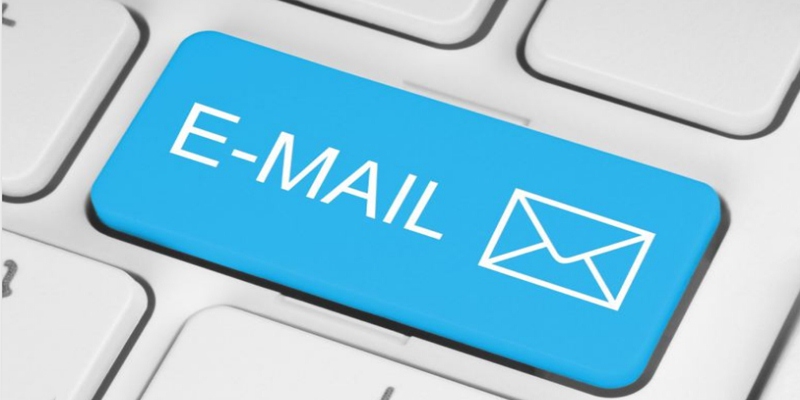 Email liên hệ Rwin phản hồi chi tiết